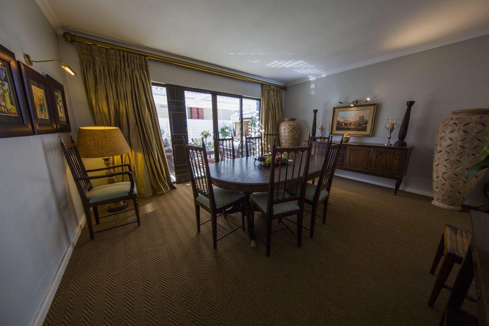 The Whale'S Tale Guesthouse Hermanus Buitenkant foto