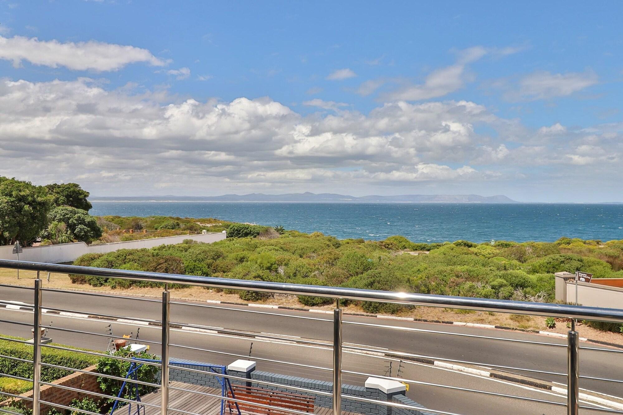 The Whale'S Tale Guesthouse Hermanus Buitenkant foto